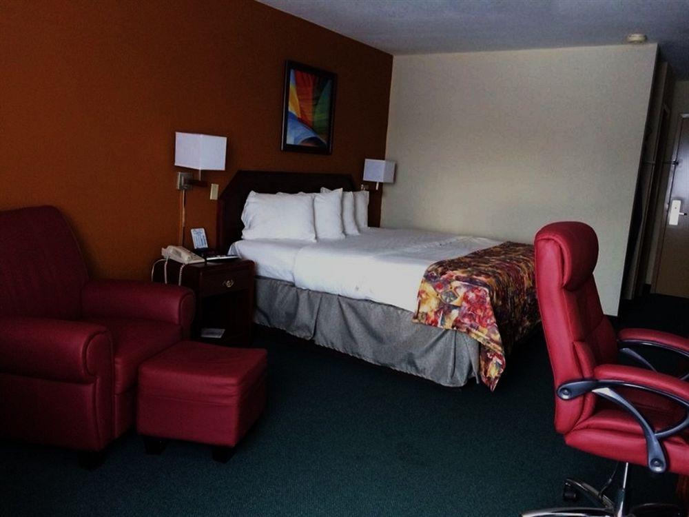 Super 8 By Wyndham Somerset Zewnętrze zdjęcie