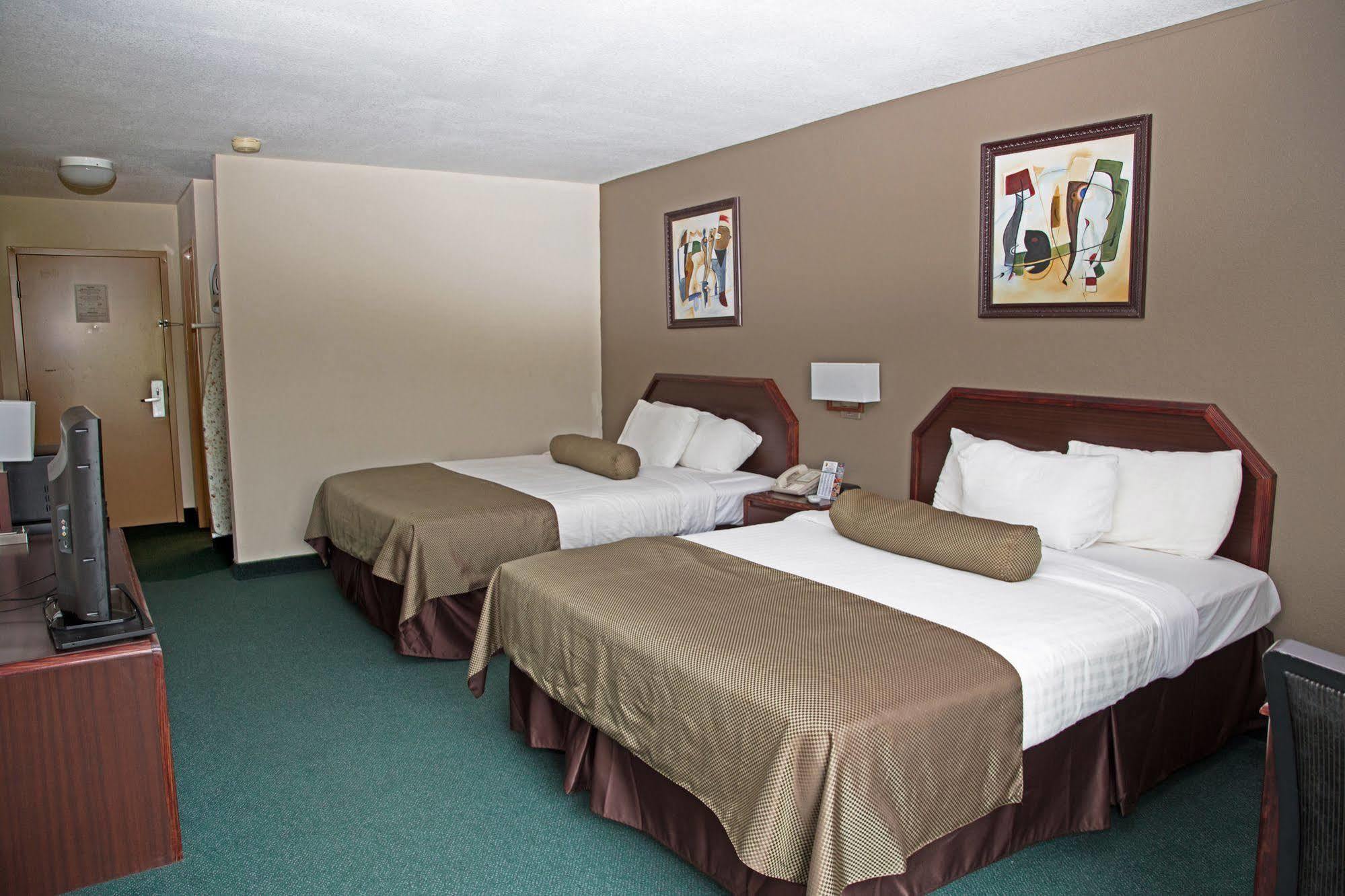 Super 8 By Wyndham Somerset Zewnętrze zdjęcie