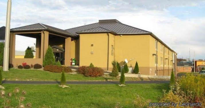 Super 8 By Wyndham Somerset Zewnętrze zdjęcie